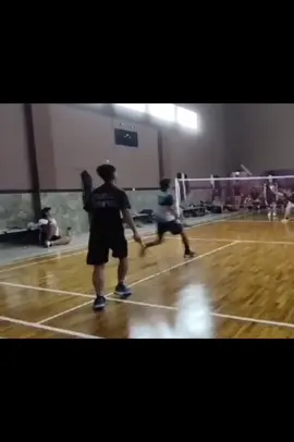 Neng Ciharu Shida guru Backhand nage 👩‍🦰😎 #fyp #badminton #fungamebadminton #bwf 