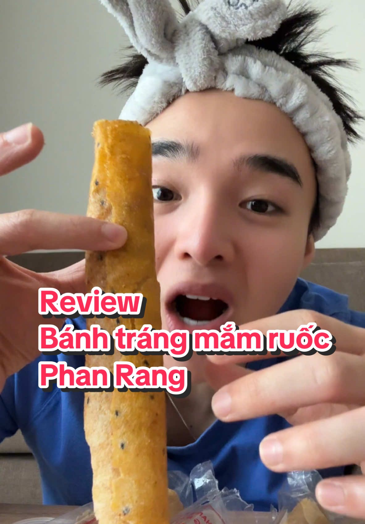 Review bánh tráng mắm ruốc Phan Rang giòn rụm ngập topping luôn 