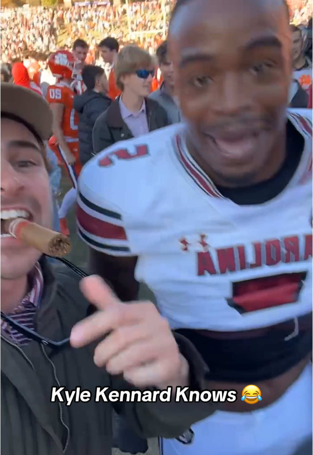 Clemson pack 🤣 @Unnecessary Roughness (via:Andrew_boyd7/ig) 