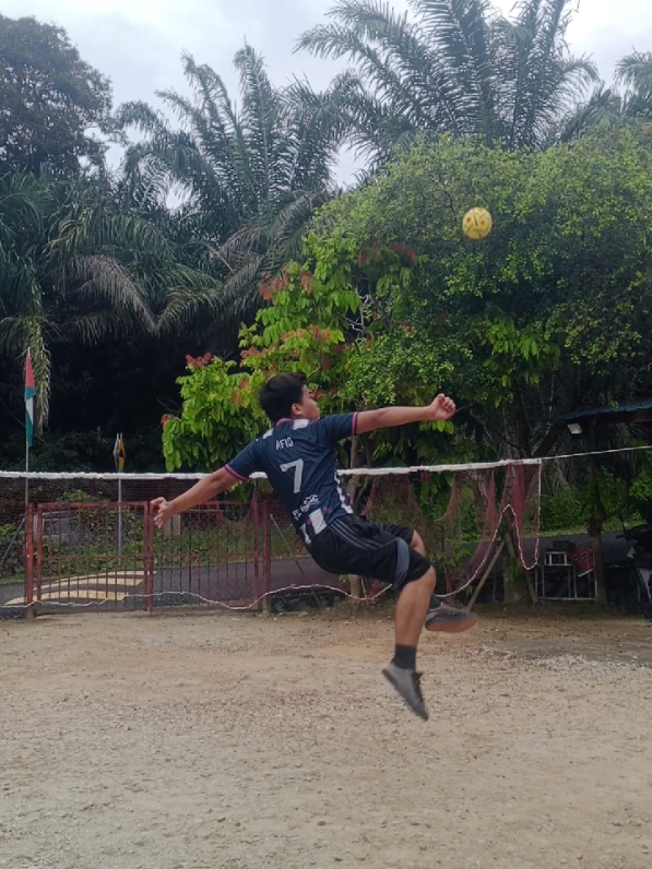 berangan nak buat gulung  #stl #sepaktakraw #sepaktakrawmalaysia #stlsedekad #creatorsearchinsights #masukberandafyp #masukberanda #fypシ゚viral🖤tiktok☆♡🦋myvideo #fypシ゚viral #fypdongggggggg #fypシ゚ #fypツ #fypp #fyppp #fyppppppppppppppppppppppp #takraw #inimilikkita @Astro Arena @M. AZLAN ALIAS @bolarotan_tv 