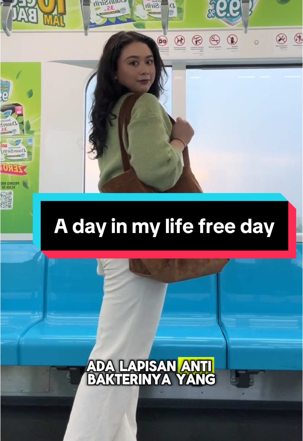 Day off kali ini bener-bener menyenangkan! Mulai dari me time naik MRT, yang ternyata lagi ada #LaurierDaunSirih @Laurier Indonesia dimana-mana, sampe treatment rambut yang bener-bener bikin rileks