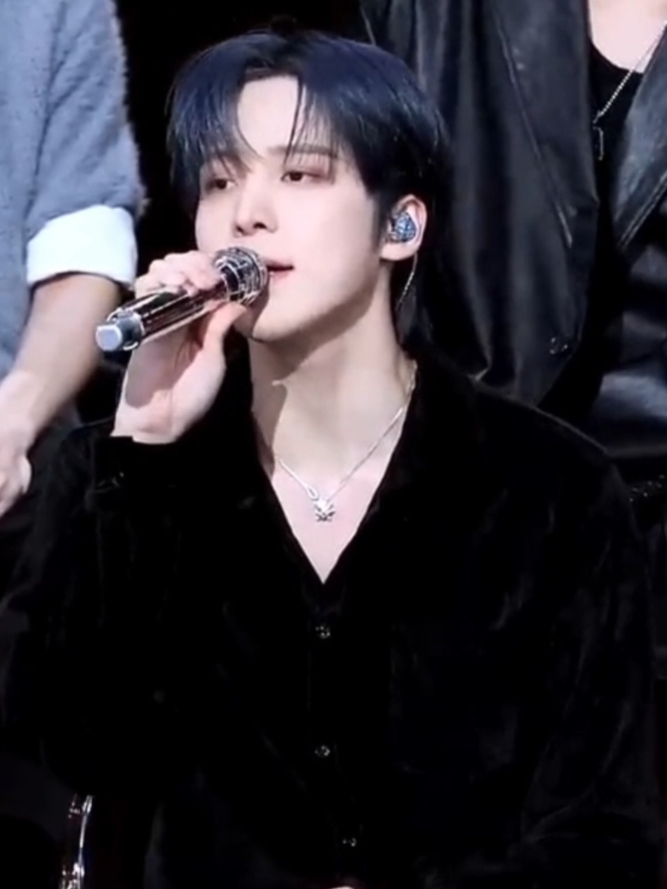 A day Yunho cut @ATEEZ_Official  #ateez #atiny #jeongyunho #yuyu #kpop #singing #live #kqent #เอทีซ #ยุนโฮ #เอทีซยุนโฮ #ateezyunho #yunhoedit #yunhoateez  #เอทินี 