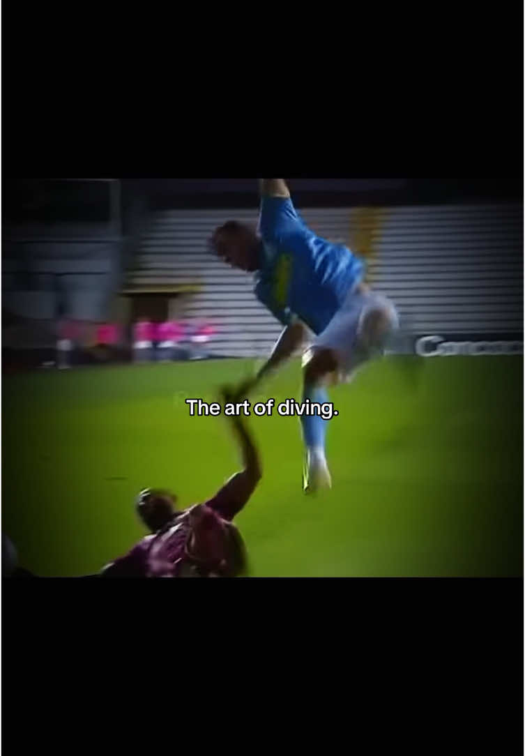 The replay at the end💀 #brexittackle #theartofdefending #redcard #centerback #footballplayer #footballtiktok #footballedit #footballover #yellowcard #defending 