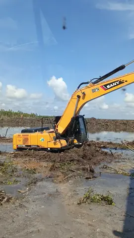 gas terus sebelum terpuruk 🤣🤣#a3 #dadahup #cetaksawah #hajiisam #kualakapuas @パルール 🚀 