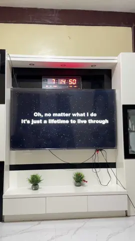 “I’ll never get over you getting over me” 🎤🎶 #illnevergetoveryougettingoverme #jurisfernandez #mymp #mympsong #illnevergetoveryou #singeristyarn? #karaoke #karaoketiktok #karaokechallenge #fyp #foryou #foryoupage 