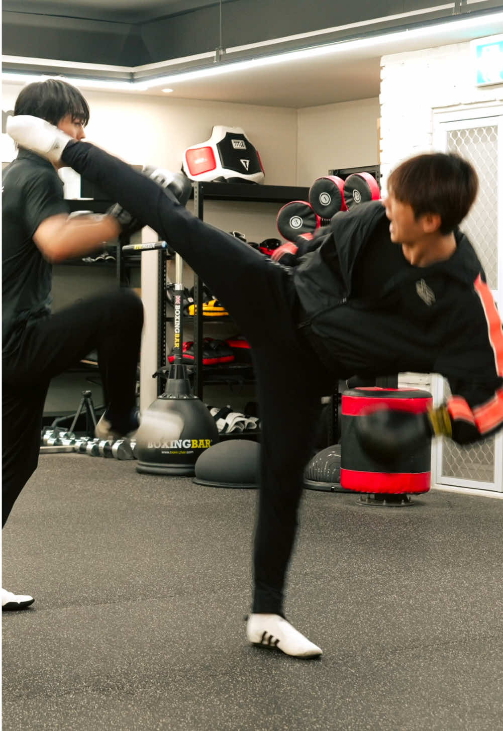 J.K.D Sparring training. . #brucelee #martialarts #jkdstudio #Motivation #Disciplin #Fyp #workout #jkd #exercise #kick #punch #sparring #이소룡 #무술 #절권도 #절권도스튜디오 #운동하는남자 #스파링