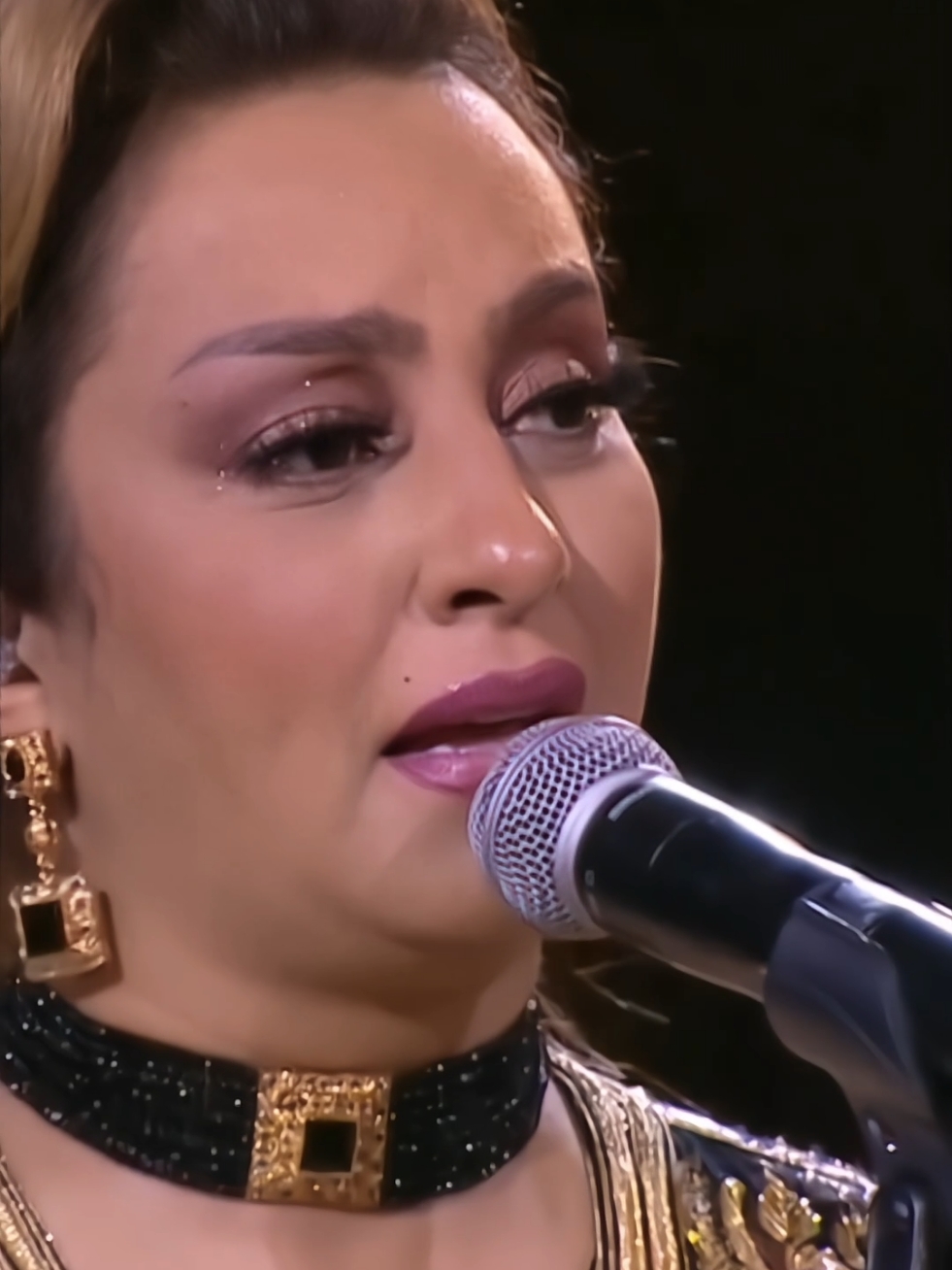 شكون لي قال نتلاقو من بعد فراقنا #شكون_لي_قال_نتلاقاو_من_بعد_فراقنا #شفتك_سهيت_الارض_دارت_بيا #الشاب_عمرو #الشابة_زينة_الداودية #المغرب #الجزائر #تونس #تصميم_فيديوهات #تصميمي #اكسبلور_لايك_متابعة #ترند_جديد  #explore #fyr #fyrシ 