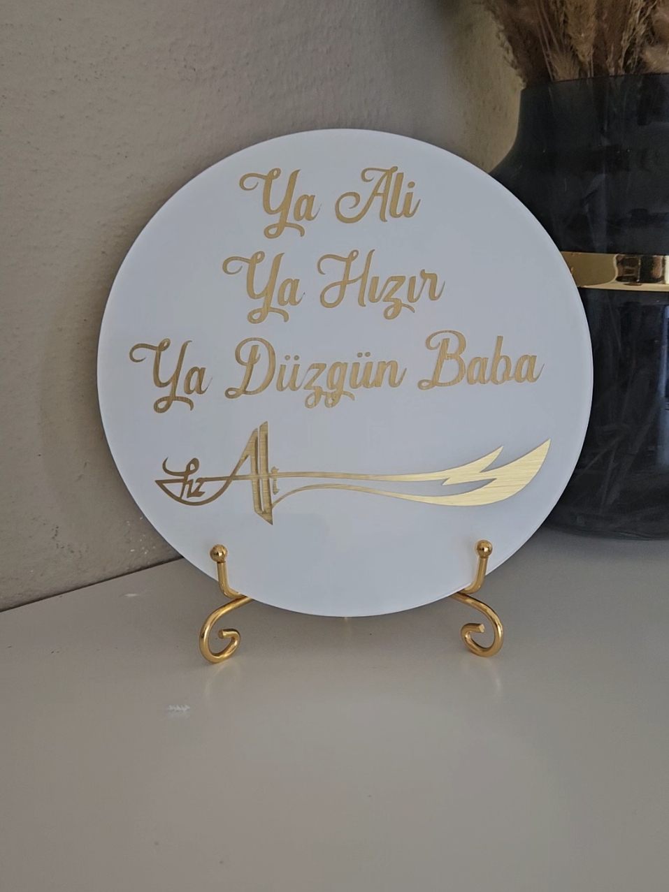 Alevitische Dekoration ⚔️🤎✨️ In verschiedenen Größen und Designs erhältlich 🤎 #alevi #aleviyim #zülfikar #hzali #hzalialeviyim #alevigenclik #sivas #dersim #malatya #erzincanli #baglama #saz #sazbaglama #alevilik #dekoration #geschenkidee #acrylicpainting #iyilikiyidir #handmadegifts #order #aleviler #alevicanlar #fy #fyp 