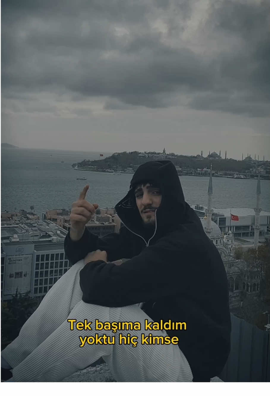 Tek başıma kaldım… #poli #fypp #rap #arabesk 