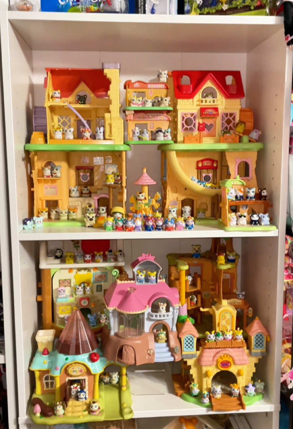 My Hamtaro toy Collection display (: 