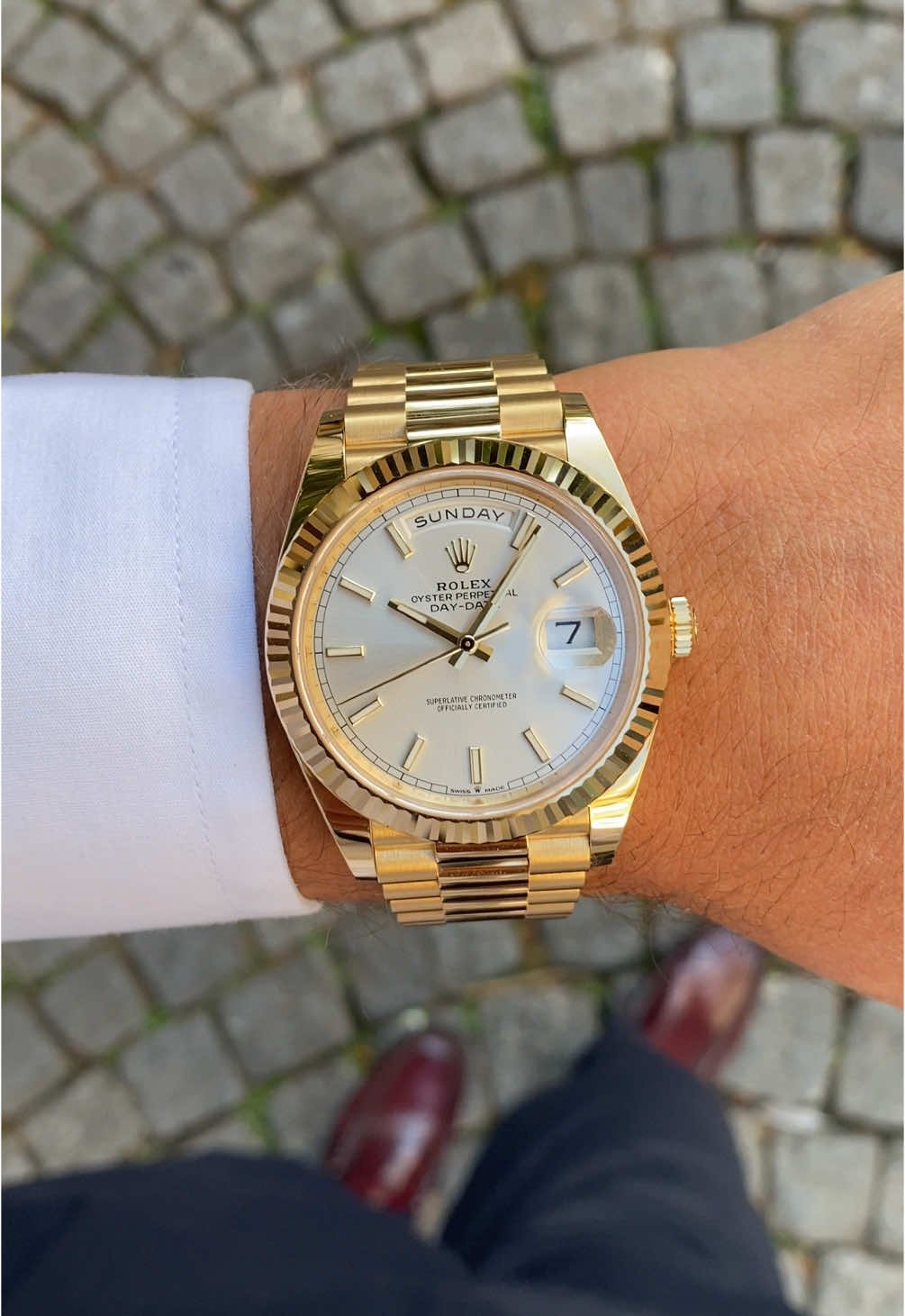 The iconic presidential watch: Rolex Day-Date 40 Yellow Gold 👑🖤 Ref nr. 228238 - #rolex #daydate40 #rolexdaydate40 #228238 #rolexforsale #rolexplatinum #rolex228238 #OldMoneyVibes #rolexdaydate #rolexpresi #rolexpresidential #LuxuryLifestyle #rolexdaydateplatinum #rolexpresident #OldMoney #Elegance #oldmoneyaesthetic #oldmoneystyle #oldmoneyoutfits #oldmoneyoutfits #oldmoneywatch