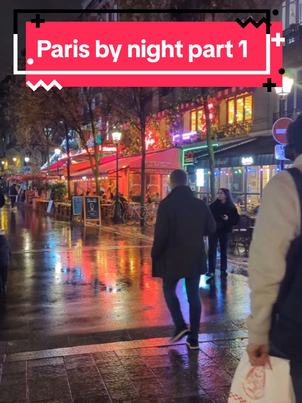 crowded street at night in paris  #parisbynight #night #light #paris  #LifeInParis  #ParisVibes  #DailyParis  #ExploreParis  #ParisianLife  #ParisViews  #ParisCulture  #ParisFoodie  #ParisJeTAime  #tiktokfrance 