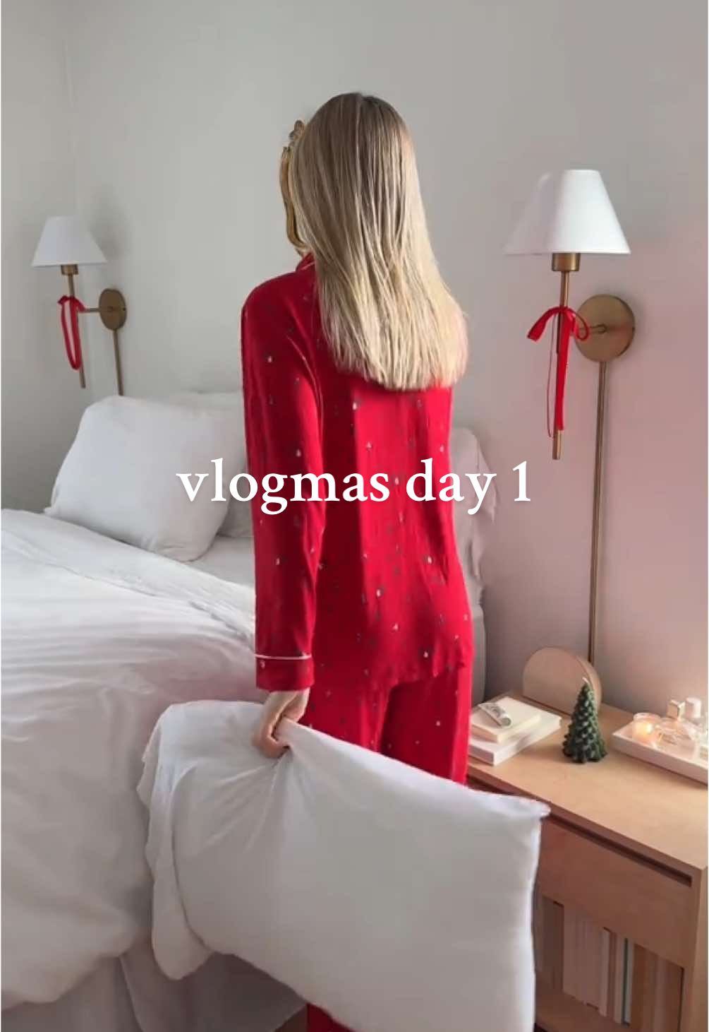 happy december & the start of vlogmas!! i’ll be posting a video every day until christmas so stay tuned 🥰🎄🫶🏼✨ #Vlogmas #vlogmas2024 #christmas #christmasvlog #christmasesthetic #christmasdecor #vlogsbyanna #Vlog 