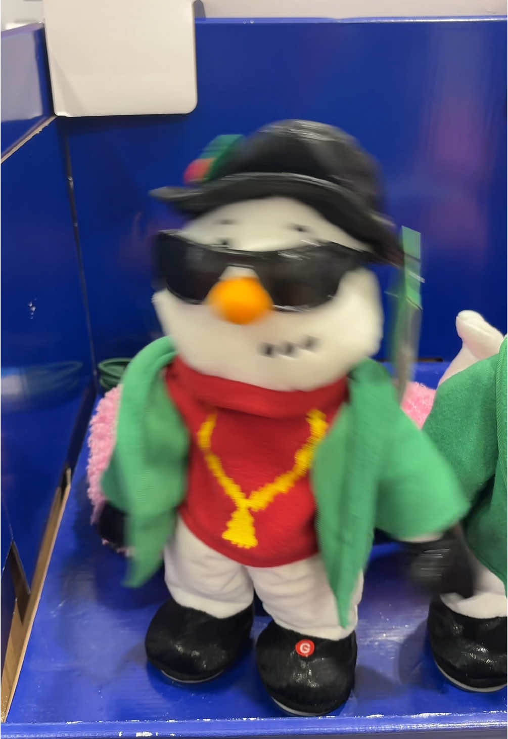 I need 10 of him  #lowes #snowman #iceicebaby #vanillaice #christmas #holidaydecor 
