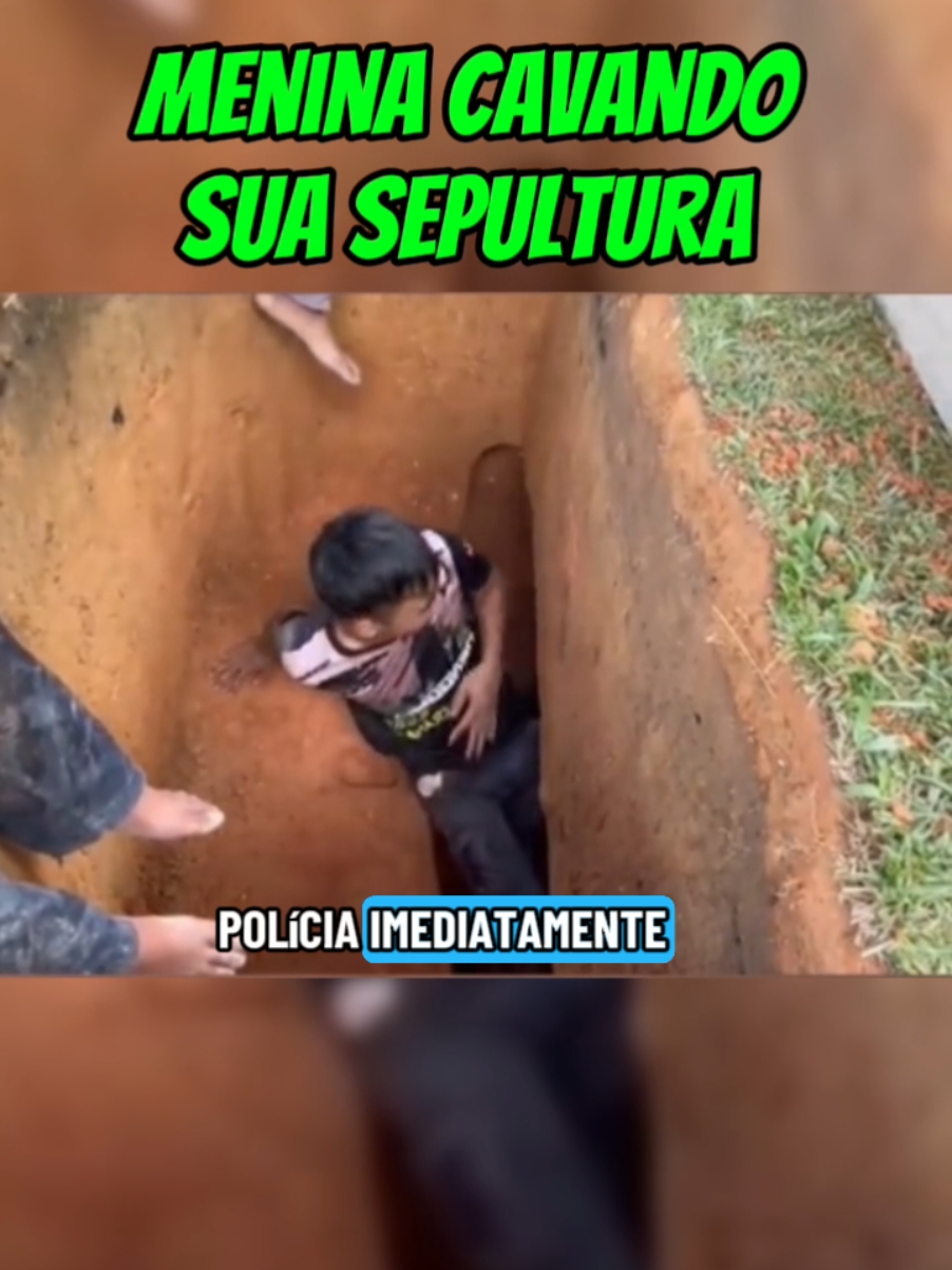 Garoto cavando sua sepultura! #contos #historias #terror #cemiterio 