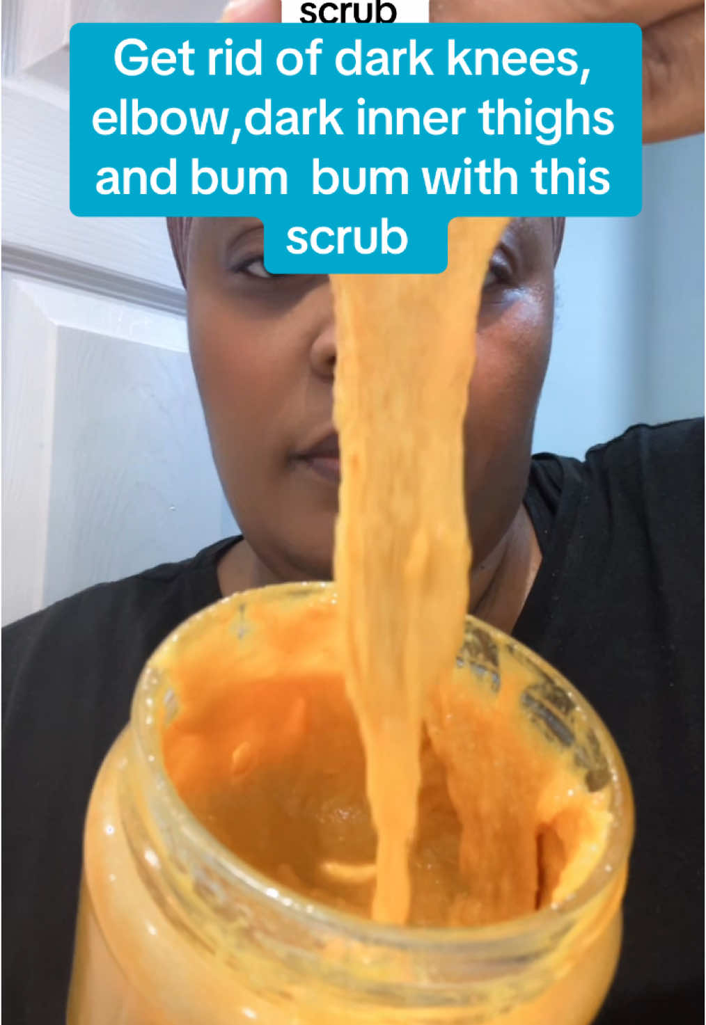 #creatorsearchinsights how to use turmeric scrub #darkknees #darkarmpits_elbowsknees #elbows #darkinnerthigh #skincare #skincaretip #beautycare #bodyscrub 