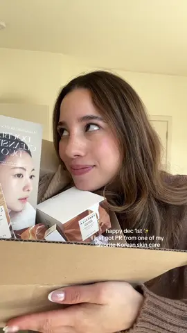 THIS IS YOUR SIGN TO KEEP POSTING 🌀 Im screaming inside 🫶🏻🫶🏻 i just got PR frome one of my favorite korean skincare @SKIN1004 Official  #skincare #skin1004indonesia #pr #prpackage #howtogetpr #microinfluencerjourney #pr #smallcreator #tiktokgrow 