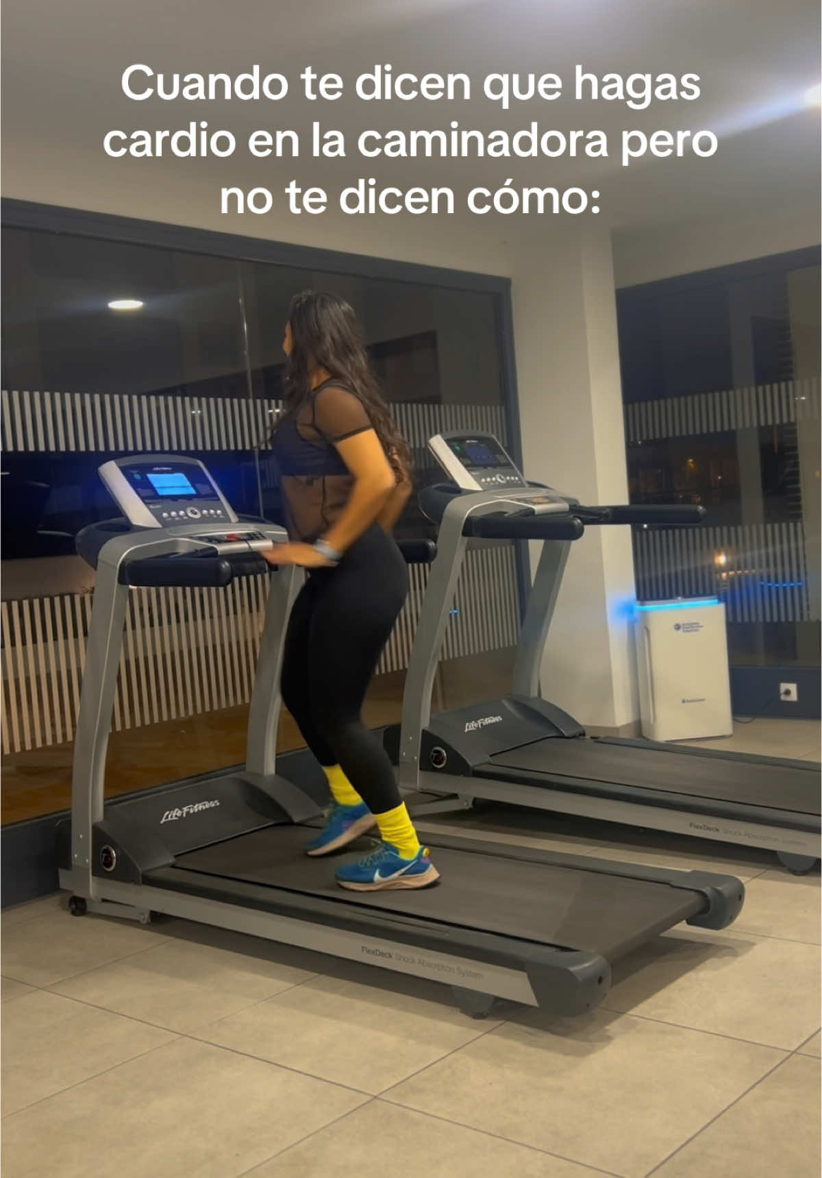 Yo elegí el camino de la felicidad…una buena bailadita y amonoooos🤭🤭 #baile #cardio #ejercicios #disfrutar #merengue #latina #españa #venezuela #abusadora #bailaconmigo 