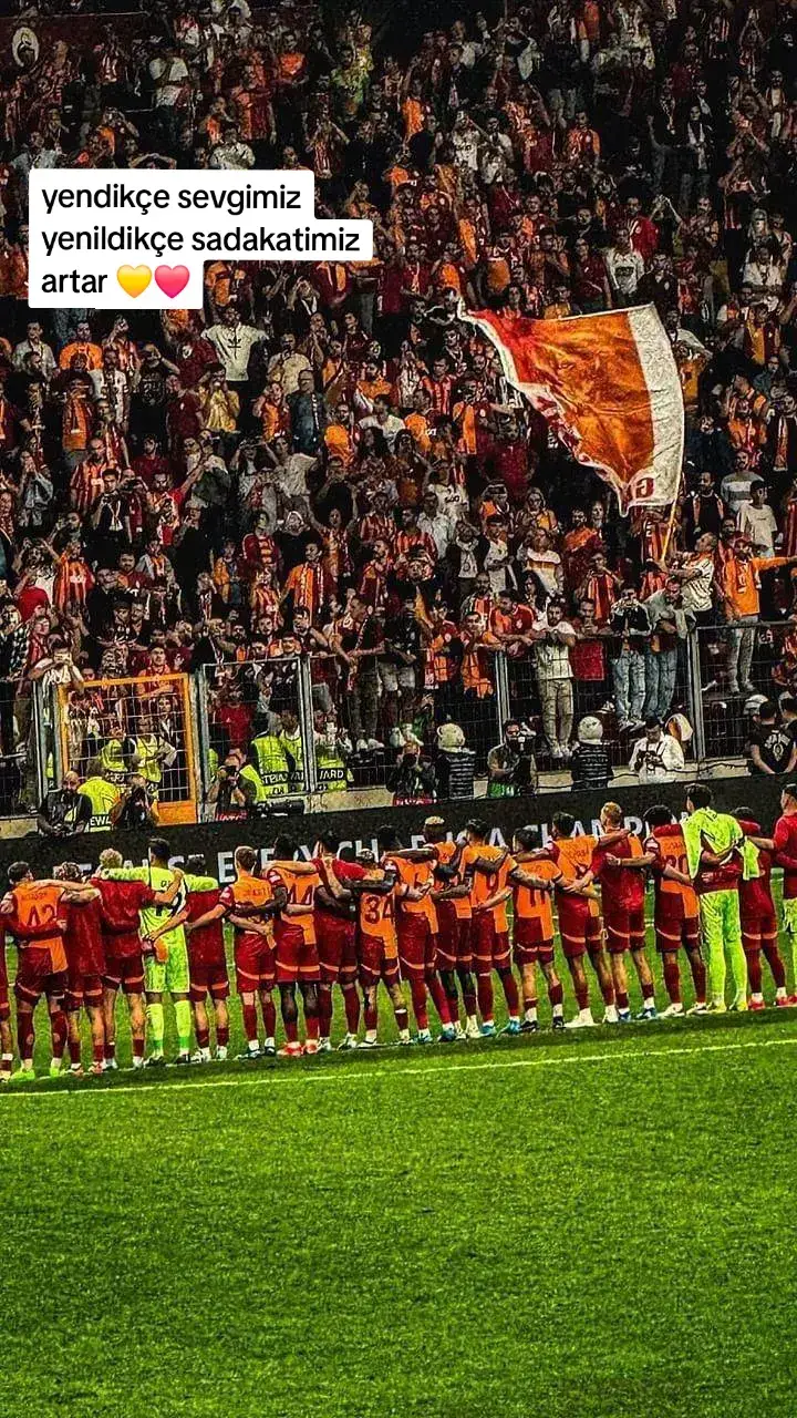 GALATASARAY  . . . . #galatasaray💛❤ #galatasaray #ultraslan #kesfet #hüzün 