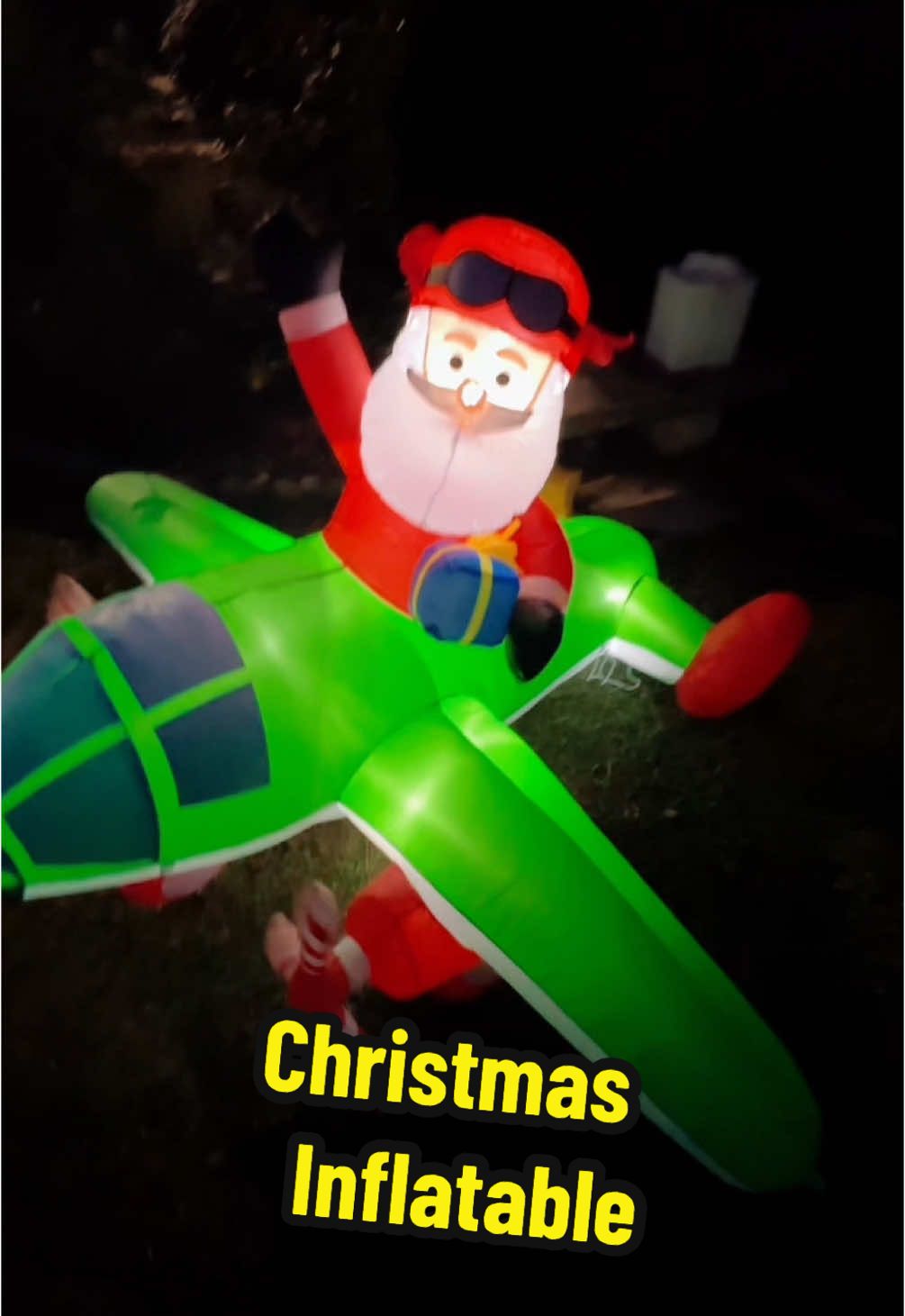 Santa claus inflatables make everyone smile! Check them out 👀 #santa #inflatable #fyp #christmas 