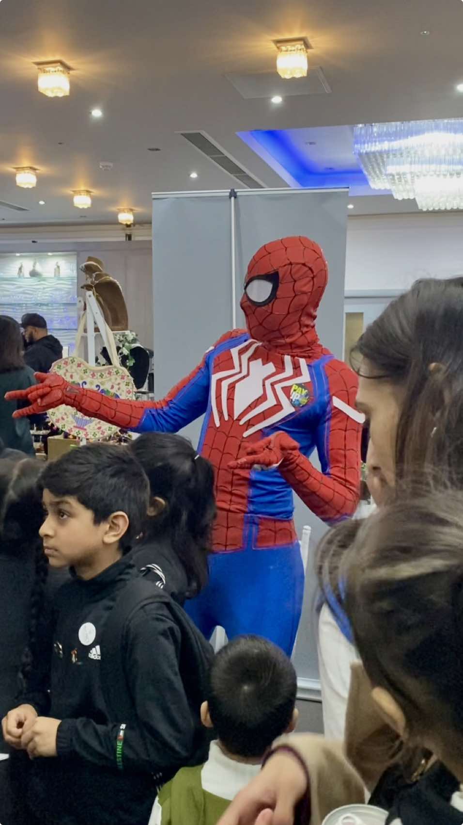 Come with us to a catering event🧋🍉 - - - #catering #bubbleteahavenmk #luton #mk #event #faithunitedevents #party #birthday #weddings #book #viral_video #viralvideos #trendingvideo #drink #mocktails #business #spiderman #cartoon #character #children #fyp #insta #tiktokviral #FoodTok #birmingham @faithunitedevents