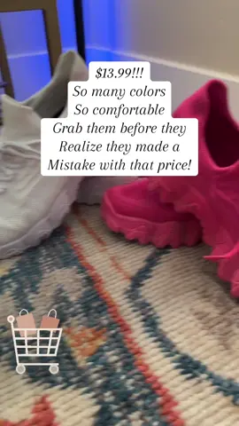 Wow what a deal! #cybermonday #CMBF #blackfriday #blackfridayfinds #blackfridaydeals #xmas #womensshoes #runningshoes #gymshoes 