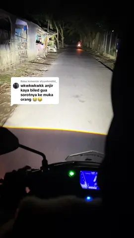 Membalas @afyymhmddd_  ini udah pencet lampu jarak dekat tetap aj silau ke orang 😭 #biled 