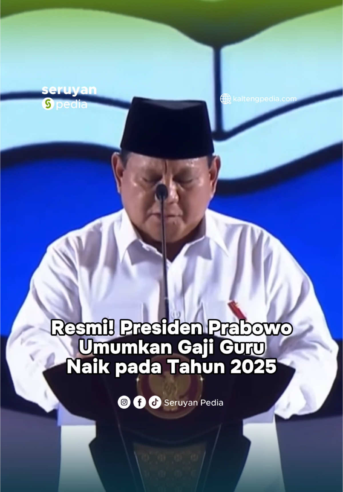 Presiden Prabowo Subianto mengumumkan kenaikan gaji guru yang berstatus Aparatur Sipil Negara (ASN), PPPK (Pegawai Pemerintah dengan Perjanjian Kerja) dan guru honorer, dalam acara Puncak Hari Guru Nasional di Velodrome, Jakarta pada Kamis (28/11/2024). Presiden Prabowo merincikan gaji guru berstatus ASN akan mengalami kenaikan sebesar satu kali gaji pokok. Sementara tunjangan profesi guru yang berstatus Non-ASN akan naik Rp2 juta. Menteri Pendidikan Dasar dan Menengah (Mendikdasmen) Abdul Mu’ti, mengungkapkan penambahan gaji guru Non-ASN menjadi Rp2 juta ini berasal dari program sertifikasi guru. Sedangkan, gaji guru berstatus ASN diatur berdasarkan Peraturan Pemerintah Nomor 5 Tahun 2024 tentang Perubahan Kesembilan Belas atas Peraturan Pemerintah Nomor 7 Tahun 1977 tentang Peraturan Gaji Pegawai Negeri Sipil. #seruyanpedia #kaltengpedia #opinibermakna #opinimasyarakat #gajiguru #seruyan #kalteng #presidenprabowo 