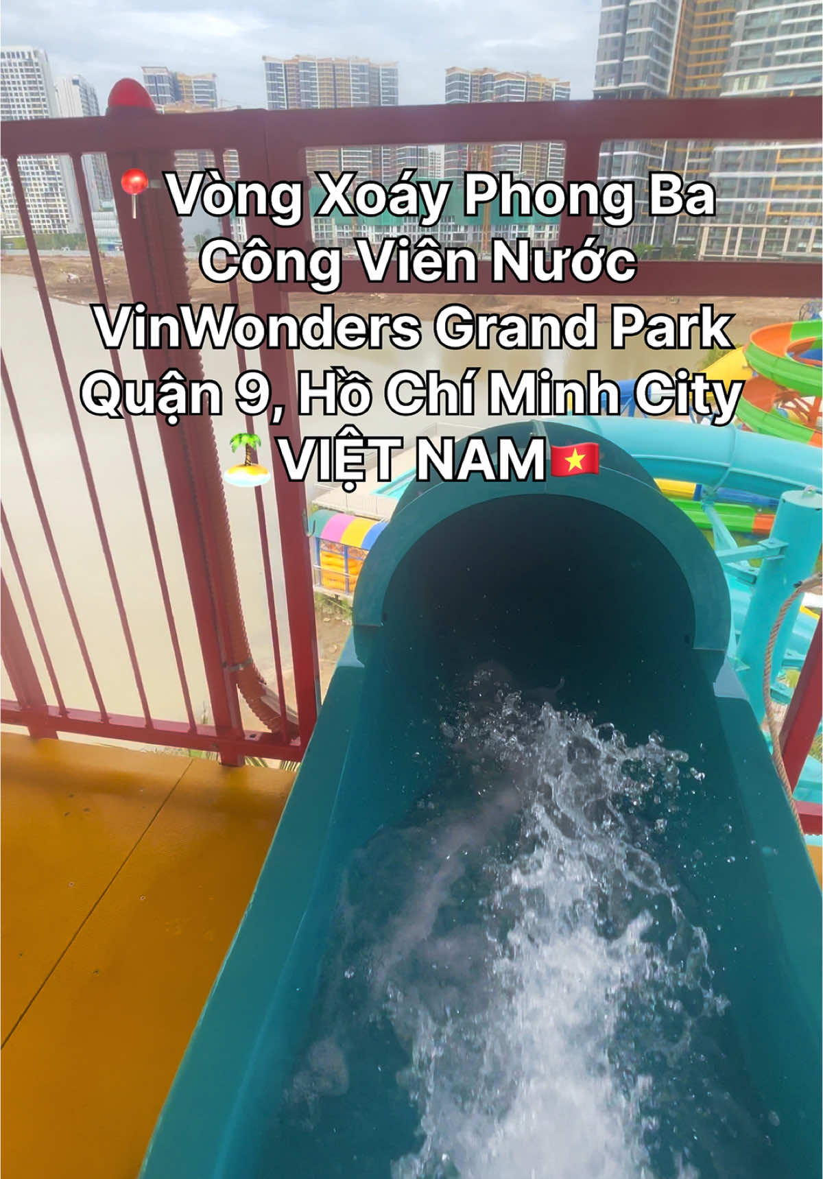 Bạn nghĩ đây là trò chơi cảm giác mạnh ???🤯  #vinpearlplacetolive  #vinwonders  #vinwondersnhatrang  #congviennuoc  #vinwondersgrandpark  #waterpark #waterslide 