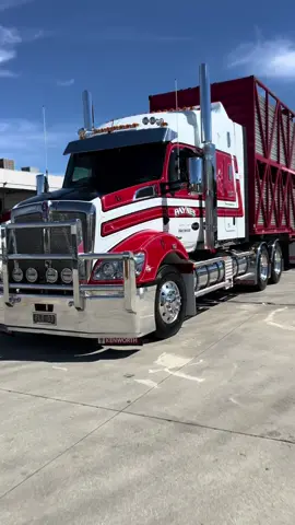 New wheels on the road #knowwhentoholdem#kenwort#t610 