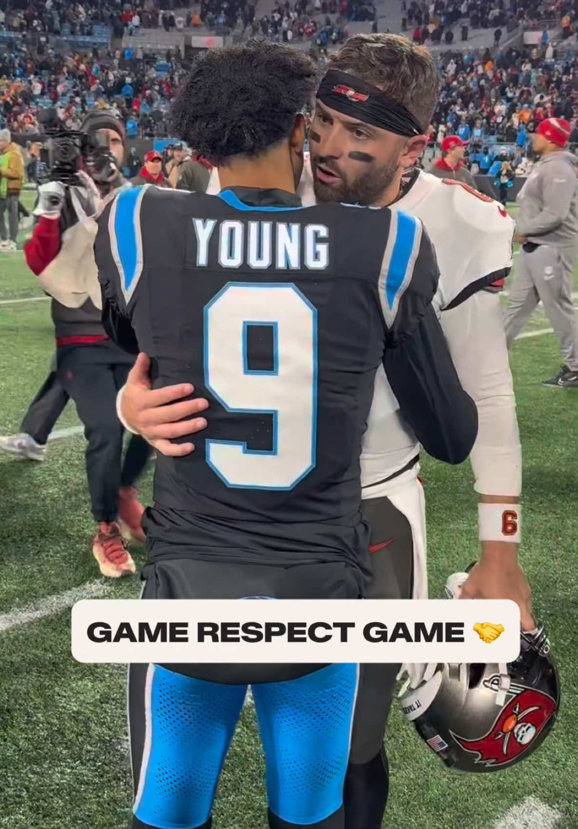 Nothing but respect 🤝 #buccaneers #nfl #bakermayfield #mikeevans #respect #game 