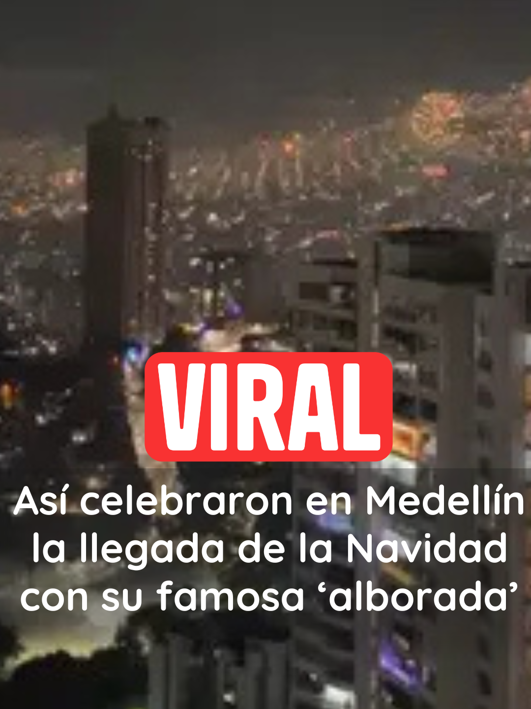 #viral_video ¡Espectacular! Así recibió Medellín la Navidad con su famosa 'alborada'. Cuando el reloj marca las 12 de la medianoche del primero de diciembre, los paisas iluminan el cielo con pólvora durante una hora. Desde hace décadas, Medellín ha desarrollado una tradición única que diferencia a la cultura antioqueña de otras regiones de Colombia, como Bogotá, Valle del Cauca y el Pacífico. Una hermosa tradición que ilumina el cielo y los corazones de todos los antioqueños. #medellin #navidad #celebracion #fiesta #tradicion #familias #colombia #video #parati