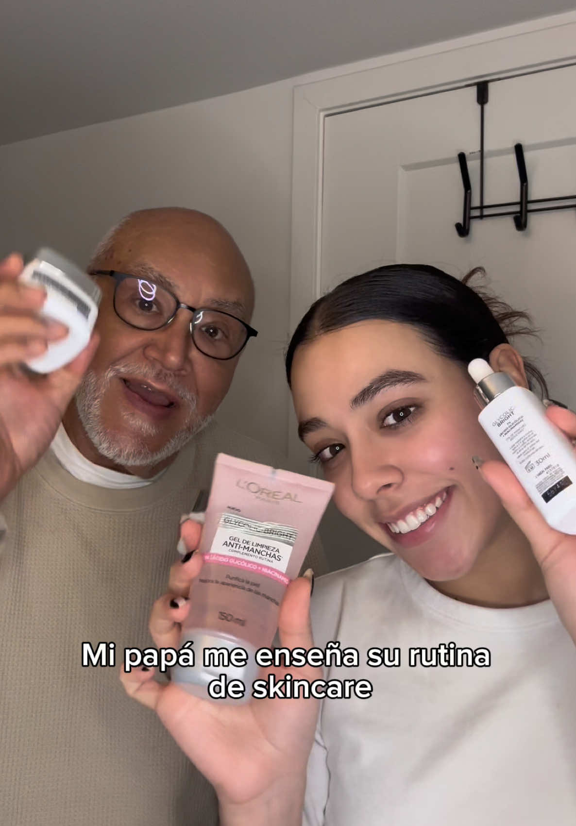 Mi papá solía tener solo un paso en su rutina de skincare pero 3 es mejor que uno @L’Oréal Paris #ManchasGameOver #LorealParisSkincare #Publicidad