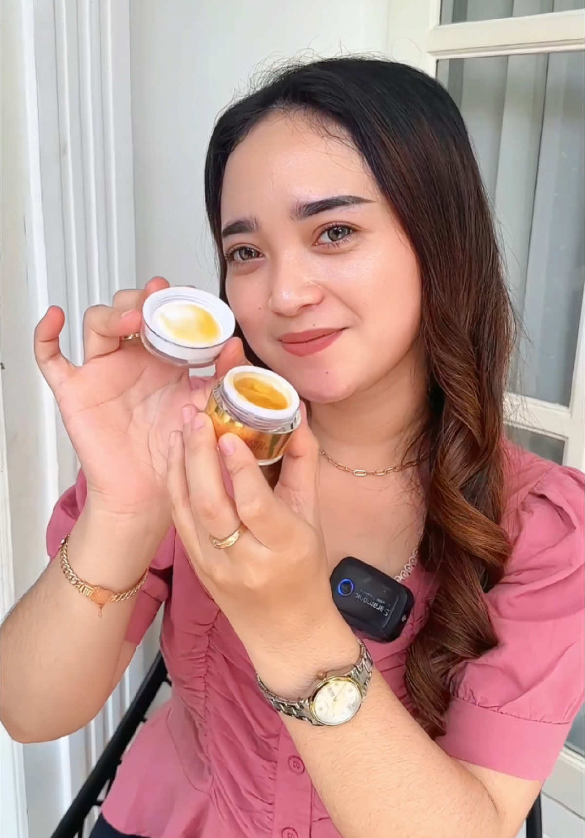 Wow ada yang baru nih apaan tuh gold booster dna salmon osyin glow udah pada pakai belom buruan cek keranjang kuning sebelum kehabisan bestie!!!