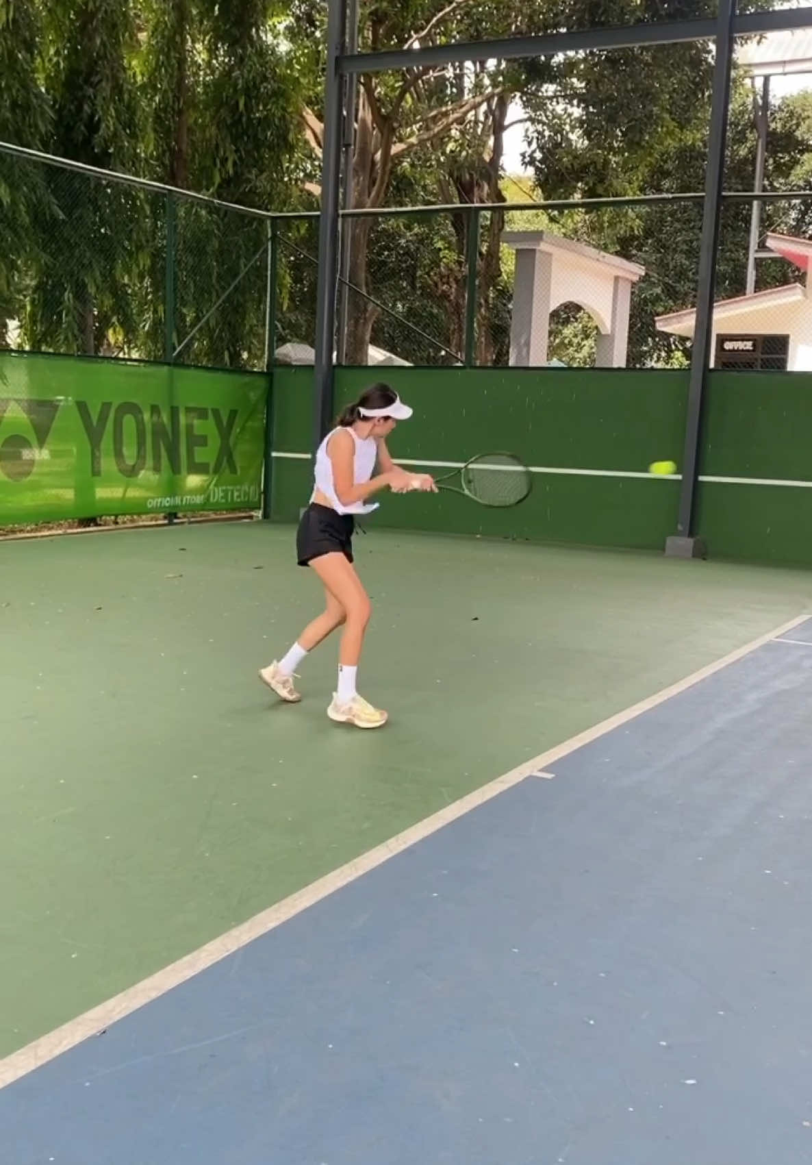 looping 🔁🔉💆🏻‍♀️😜 #tennisasmr #asmr #tennispractice #tennisjakarta #fypage #tennistiktok 