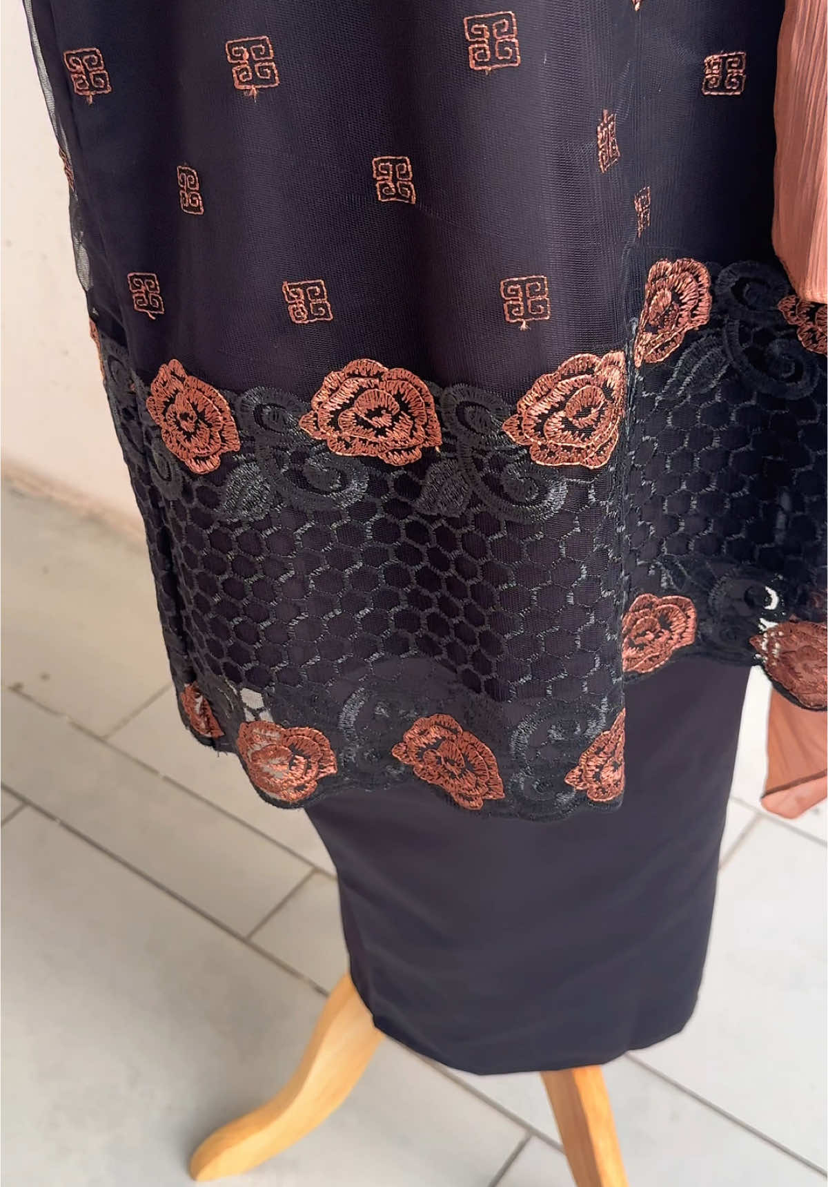 SERI KALSOM Plussize Kurung Klasik Moden DAH AVAILABLE DI TIKTOK SHOP🥰 Kalini kami buat saiz S-5XL😍❤️ . #galleriaboutique #bajukurung #kurungplussize #bajukurungplussize #kurungklasik #kurungmoden #bajukurungmoden