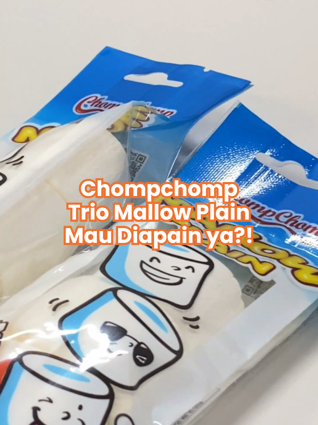 Marshmallow atau mushroom? Lucu banget ya karena ternyata mallow putih menul-menul ini bisa berubah wujud mirip jamur! Cuss ikutan bikin juga yuk, pakai Chompchomp Trio Mallow Plain! Cuma Rp 5k minimarket terdekat! Plis tag Minchomp kalau berhasil bikin ya.. #ChompchompMallow #chompchompcandyland #DIYMarshmallow #chompchompmarshmallowhalal #chompchompcandyland #marshmallow #mushroom