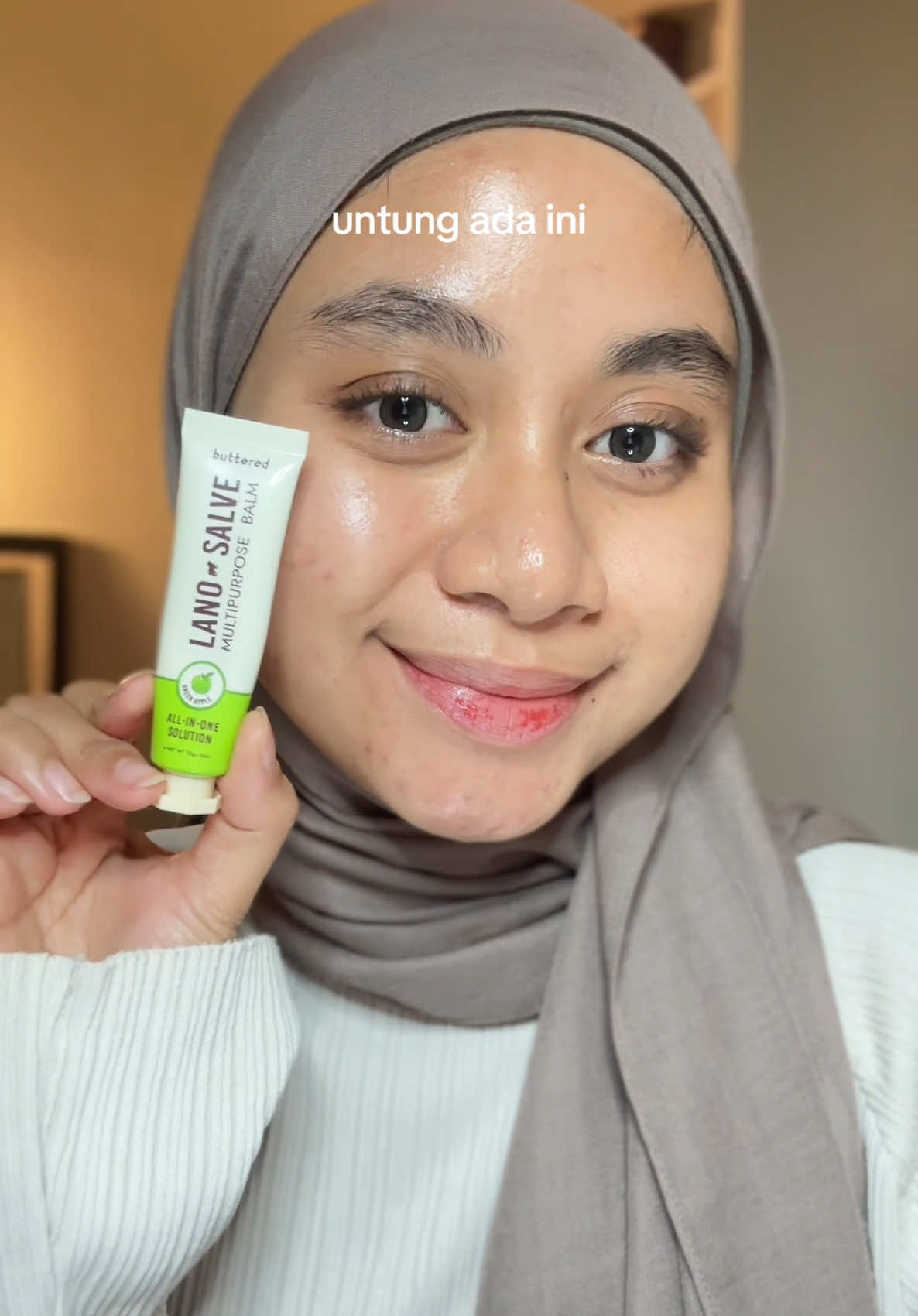 penyelamat bibirrr kering kuuu 🥹🧡 #lipbalm #buttered 