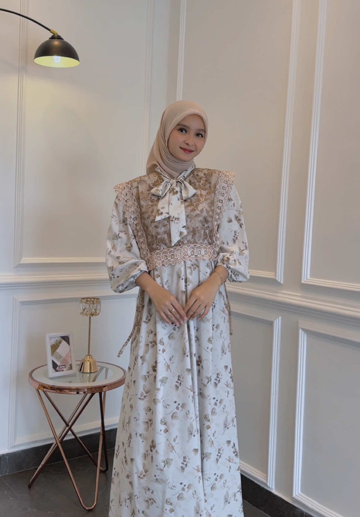 Tadaaaaa!😍 ini dia new collection kita masyaallah motifnya gak negbosenin!!👀💯 #fyp #rekomendasioutfit #gamislebaran #fashiontiktok #foryou #gamiskekinian #viral