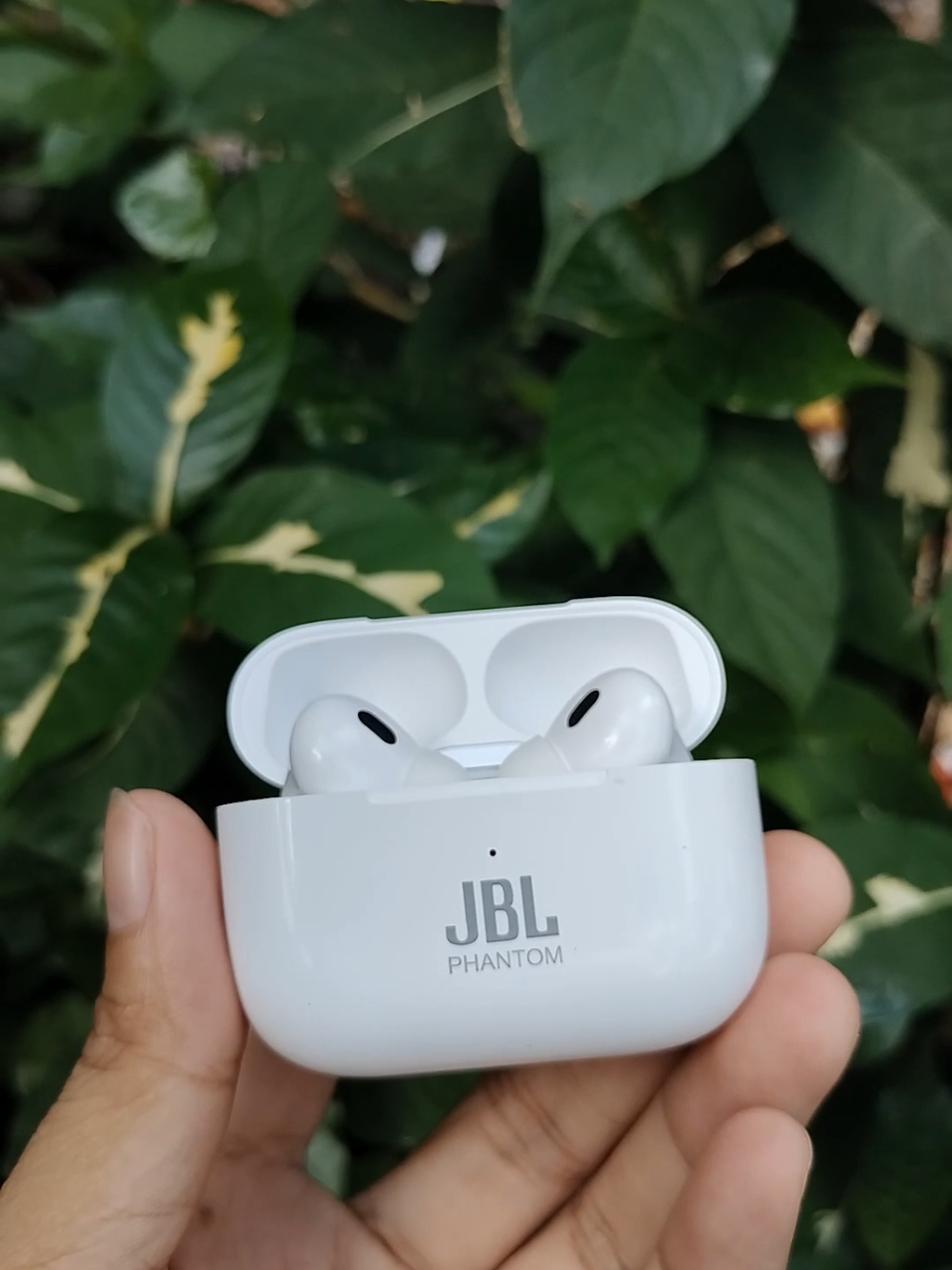 affordable JBL earbuds #earbudsviral #earbuds #earbudswireless #jblwirelessearbuds #bluetoothearbuds #affordableearbuds #qualityearbuds 