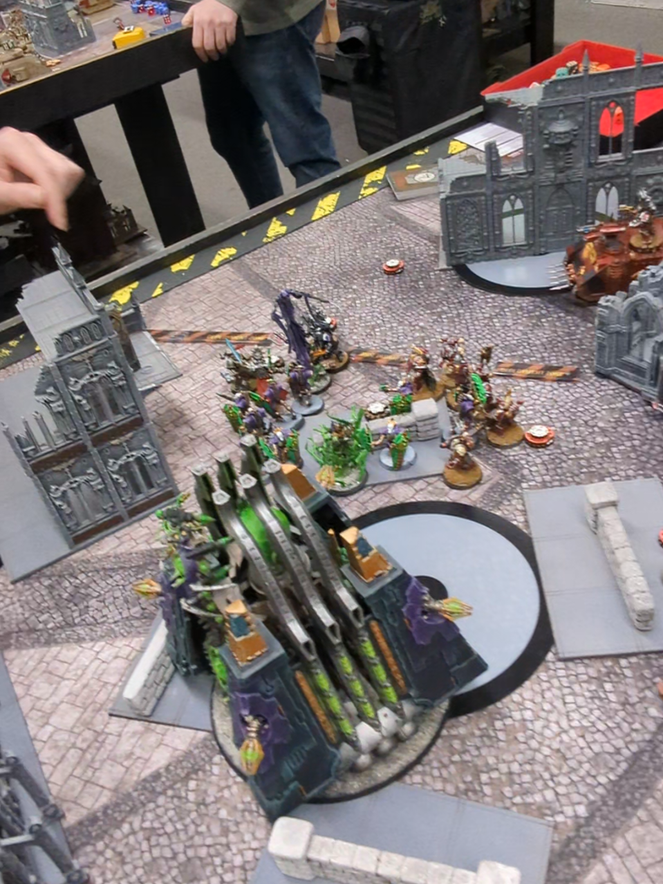 some might battles going down at #MuguGames today. #warhammer #40k #necrons #chaosspacemarines #warhammerisforeveryone 