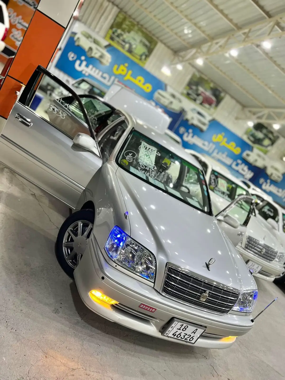 @كرار الرماحي TOYOTA CROWN ROYAL SALON 👑 للبيع تويوتا كراون 2002. اللون          سلفري😊. ❗️فقط للذواقه لليدور شي مامركوب وجديد  وأصولي وكفاله عامه. رقم بابل 18 تسجيل جديد قرار48 شرط التحويل ثاني يوم بأسم  المشتري صارلي اسبوع من شاد الوحات سنويه نافذه لغاية 2029. مكفوله كفاله عامه عراق وياباني من كص وضربه ونقل جثه ورسميات والاصوليات. المواصفات 👇 كرستال اصل مو شد دكمتين. مكينتها ديفور الاقتصادي. برده خلفيه كهرباء اصليه. كشن كهرباء متحرك. مري كهرباء+هيتر♨️. ويل مال حاويه جديد نجمه انفطي اصلي حجمه 16. اريل امامي شذره زرقاء. تبريد ثلج❄️+سبلت متحرك. تحكمات خلفيه. لايتات كرستال زنون اصل. بگ لايتات لد كرستال. شاشه كرستال ترحيب. جامات اربعه اوتو. تخم تاير جديد+حداديه شرط اسفنجه. غراض مال جنطه كامله. والسياره ماعايزه برغي كامله على اخر حبايه. والسياره بالواقع اجمل من الصور بهواي 📷. العنوان🏡النجف الاشرف . السعر💵158 وبيها مجال قليل جداً. للاستفسار 📲📞          قابل للتفاوض. 07810263361 كرار الراماحي. 07829337797 ابو كرار الرماحي. رجاءً اذا ماعجبك السعر او مو شراي اعگب المنشور او تعلق تعليق حلو يدل على اخلاقك الراقيه وكلشي اكو بالسوگ.#الحافظ_الله♥️✨ #كراون_ابوالتاج #النجف_الأشرف #معرض_بركات_سفير_الحسين 