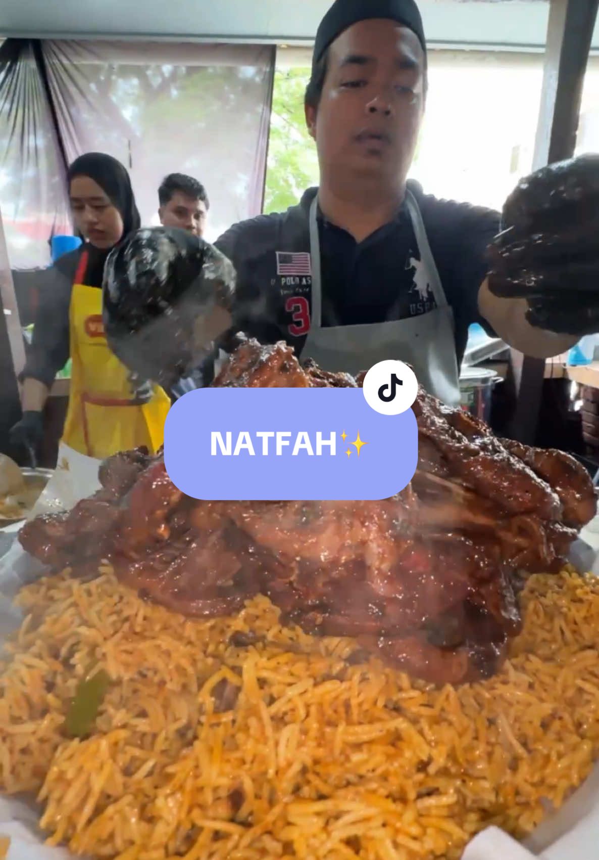 Nasi Arab Free Tambah Asal Habis ‼️👏🏻 Fuhh meme kenyang boleh makan 4-5 orang nii 😍 Pertama di kelate xdok lagi lain ni dih 📍Konoha Buffet Jln Hospital 📌Ahad-Khamis 11:30pg-4ptg #natfah #nasiarabfreetambahasalhabis #nasiarab #wanieyfoodie