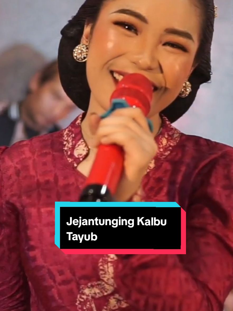 lagi seneng banget sama lagu ini 🥰 #gendukshanty #alfamusikmalang #tayubmalangan 