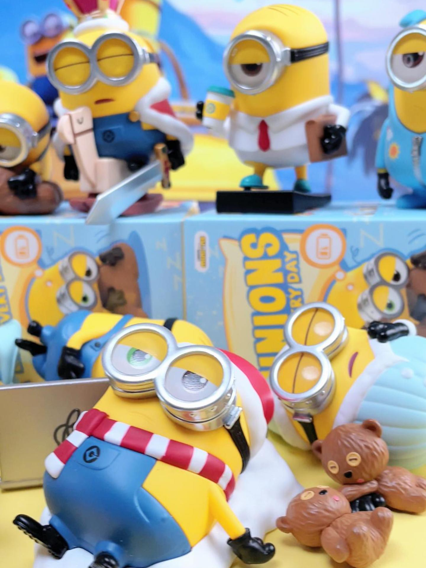 Escape the hustle of work life and join the Minions'Lazy Day Party!'🎉✨ Kick back, relax, and savor the art of taking it slow💤🍌Minions Lazy Every Day Series Figures  ⏰Release date:2024/12/06#popmart#minions#LazyDays#ChillTime #blindbox #unboxing