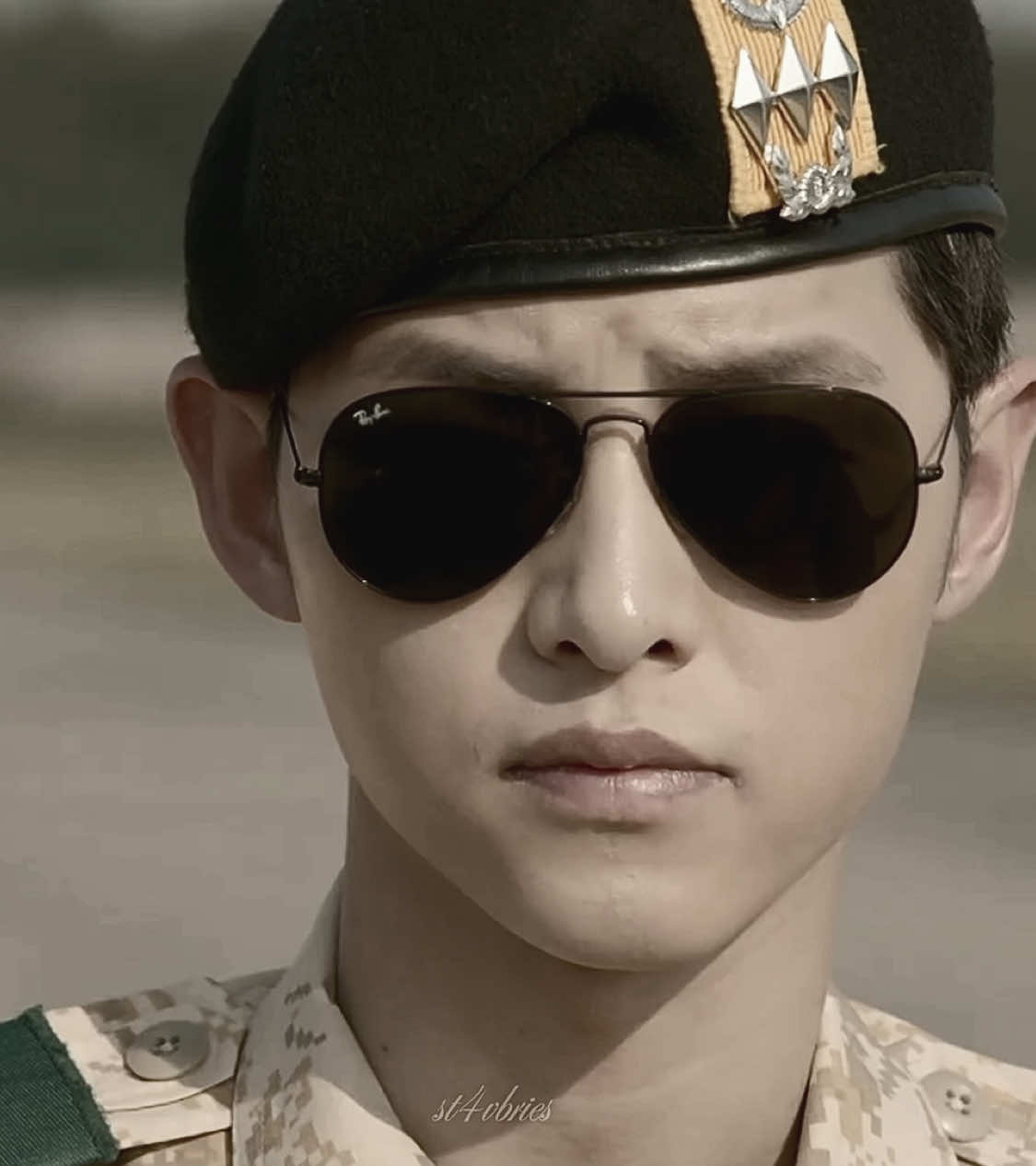 #DESCENDANTSOFTHESUN — i had to edit my babies to lana. they quite literally do not make kdramas like this amymore #descendantsofthesun #descendantsofthesunedit #moyeon #shijin #shijinmoyeon #kdrama #kdramaedit #fyp #st4vbries #goviral #trendy #makemeviral 