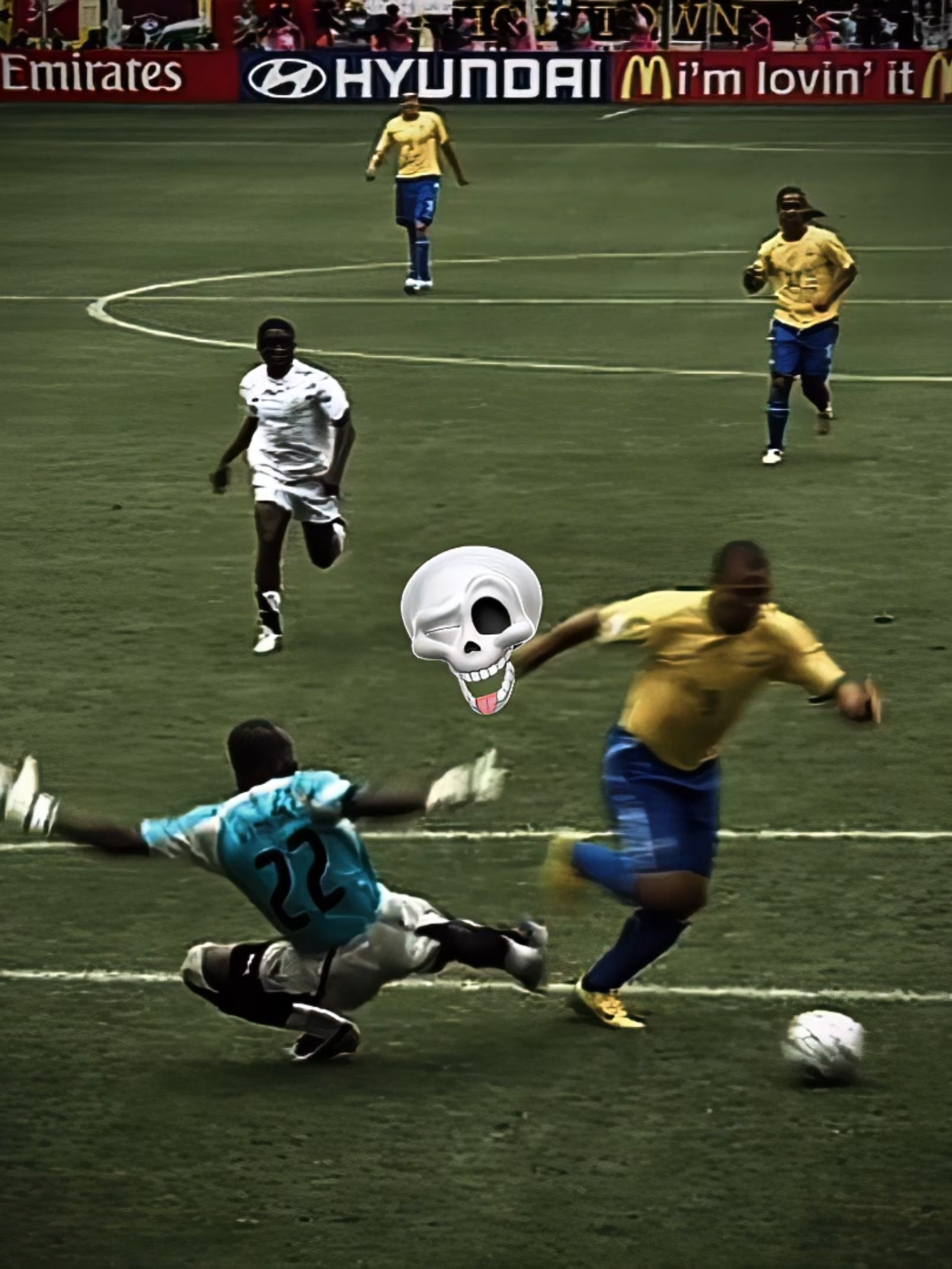 Humiliate the goalkeeper (Brazilians only) 😮‍💨🤯 #footballedit #Soccer #edit #brazil #theartofdefending