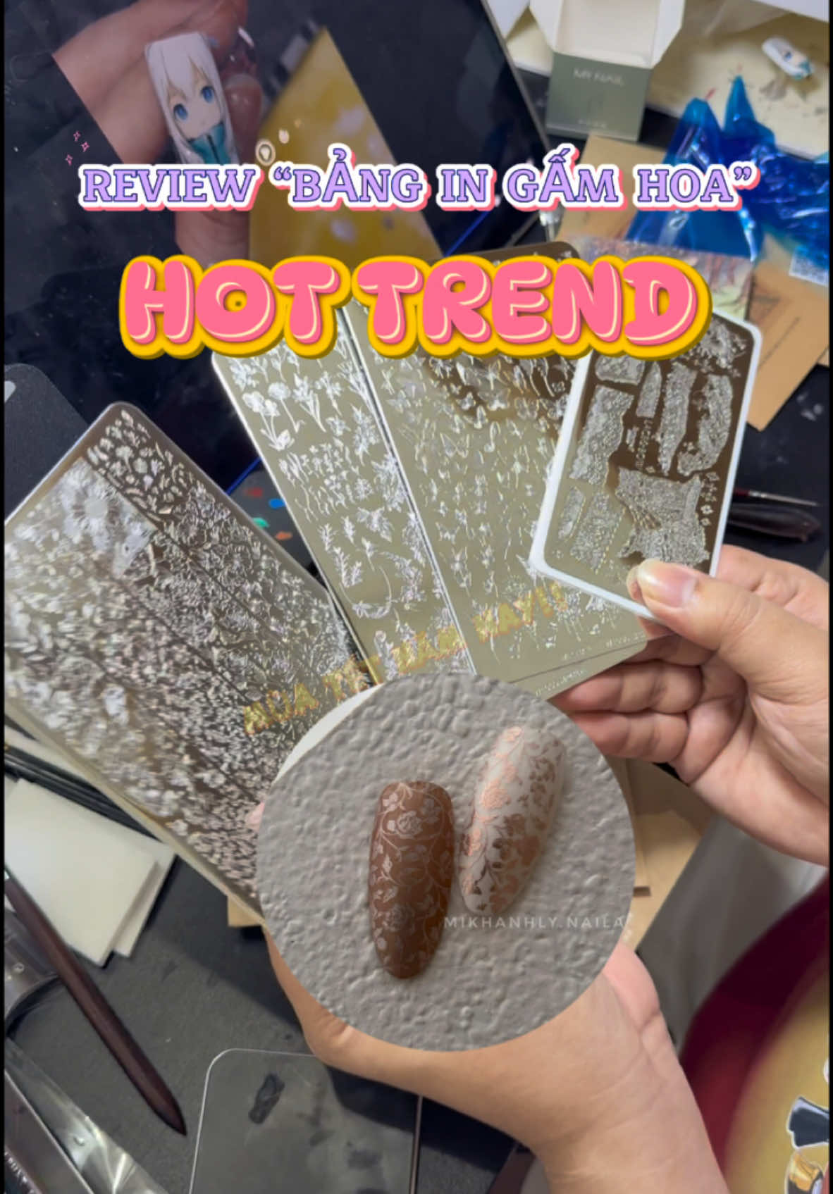 Review khuôn in hoạ tiết Nails Gấm Hoa Hot Trend Mùa Tết 2025 @Mikhanhly NailArt #leenailshouse #daynghenails #caubenails #daynghenailchuyennghiep #daynailsaigontanphutanbinh #daynailsquan11 #venailshan #daynailshan #nailskoera #nailstylehan #nailshoathinh #venailshoathinh #daynghenailsuytinquan11 #daynailbaoranghe #reviewdaynghenail #reviewnails  #trungtamdaotaonailshcm #trungtamdaynghenailtphcm #trungtamdaynghenailuytinquan11