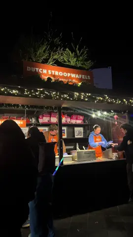 Edinburgh Christmas Market bringing you delicious Dutch Stroopwaffles this festive period! It was honestly something else! The caramel in the waffle just melts in your mouth!😋😋 We had the waffles with Oreo and Biscoff toppings, definitely a 10/10, must try!  [ad | invite] #whollywaffles #edinburghscotland #edinburgh #edinburghchristmas #edinburghchristmasmarket #edinburghchristmasmarkets #christmascountdown #christmastiktok #christmas 