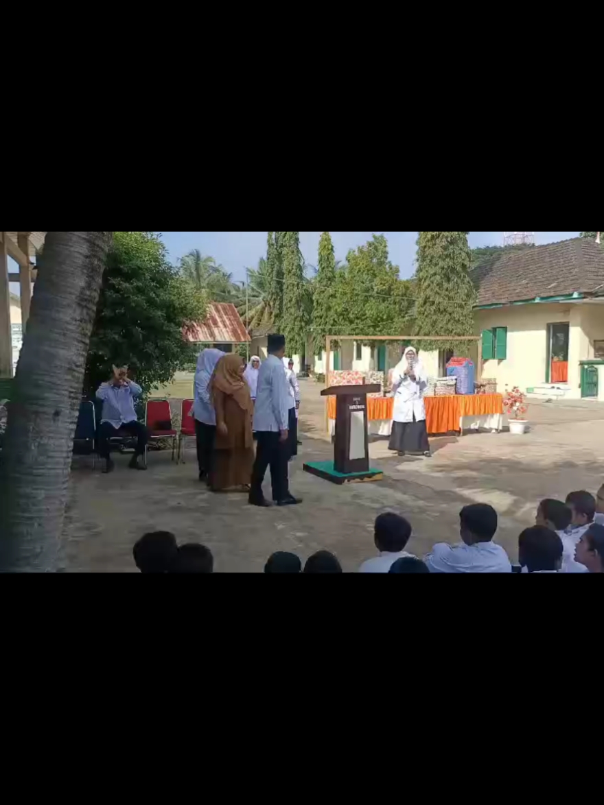 Selamat berpisah bapak selama 10 tahun bersama MIN 8 BIREUEN dan selamat menikmati masa purna bakti ( pensiun)